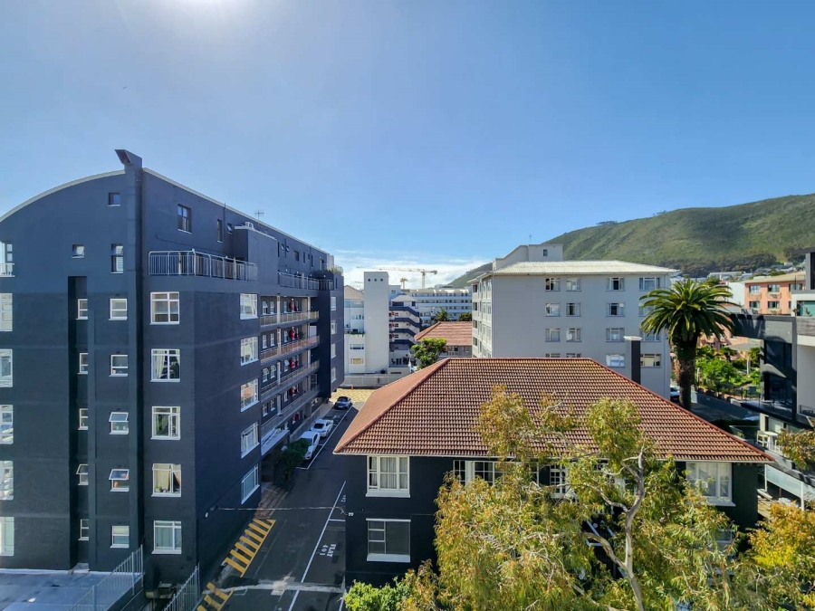 0 Bedroom Property for Sale in Sea Point Western Cape